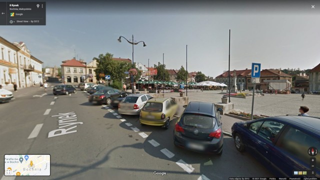 Rynek w Bochni sprzed przebudowy na starych zdjęciach Google Street View