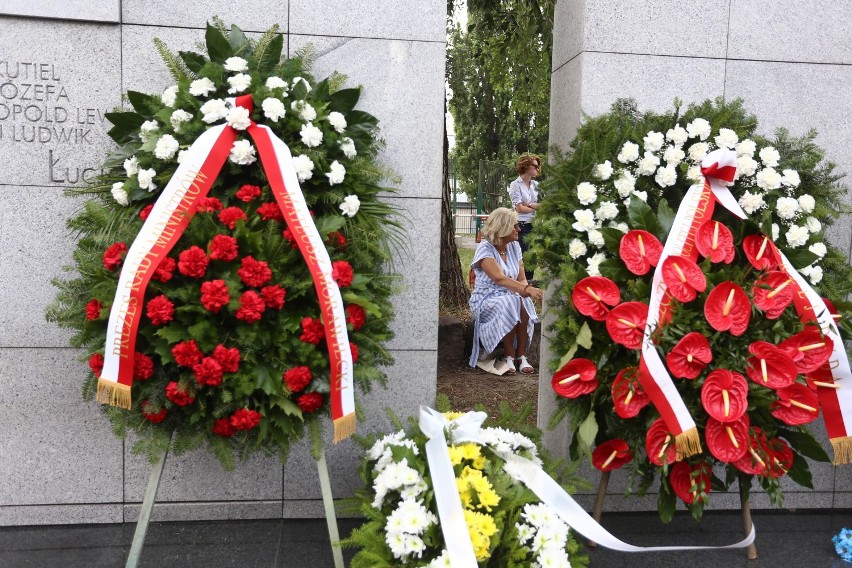 Marsz Pamięci 2019 Warszawa. Mieszkańcy stolicy uczcili...