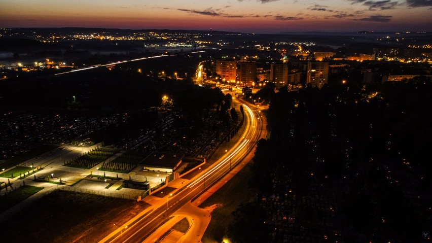 Zdjęcia Chrzanowa z lotu ptaka. Zapierające dech w piersiach fotografie miasta wykonane z drona przez Michała Tomaszewskiego