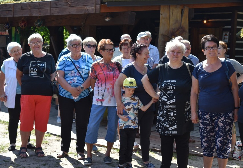 Czwartek seniorzy z Chocza spędzają bardzo aktywnie