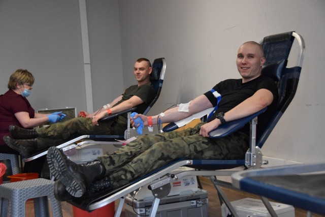 30 terytorialsów oddało 13,5 litrów krwi. Zbiórka została zorganizowana w siedzibie sandomierskiego 102 batalionu lekkiej piechoty przy współpracy z Regionalnym Centrum Krwiodawstwa i Krwiolecznictwa z Kielc.