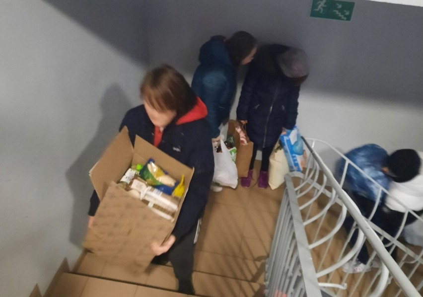 Mikołajki Pomorskie. Uczniowie podstawówki zbierali dary dla uchodźców