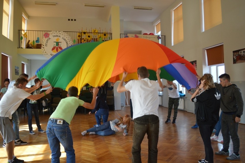 Uczniowie ZSRCKU Kościelec integrowali się z wychowawcami