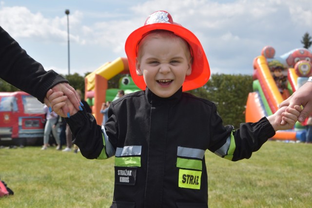 Ponad tysiąc dzieci odwiedziło dziś grodziskich strażaków w ramach drzwi otwartych Komendy Powiatowej Państwowej Straży Pożarnej w Grodzisku
