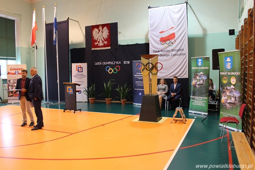 Inauguracja Dni Olimpijczyka w Zespole Szkół nr 3 w Kłobucku ZDJĘCIA