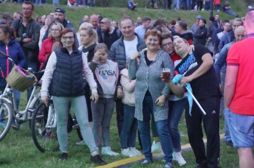 Koncert De Mono na Rajskiej Polanie w Kaliszu