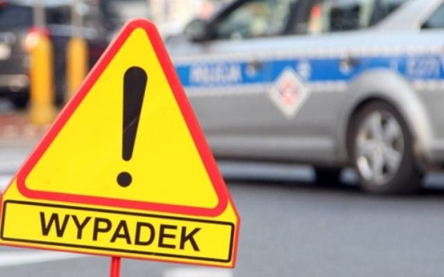 Tragiczny wypadek na pasach w Toruniu. 64-letnia kobieta potrącona śmiertelnie na średnicówce