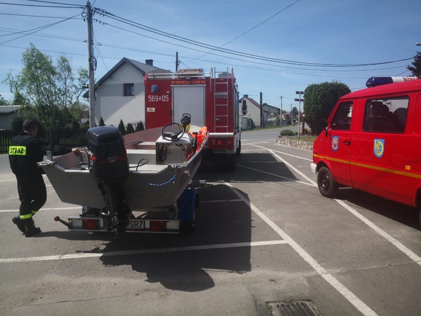 Ciało mężczyzny odnaleziono po ok. 3 godzinach poszukiwań.