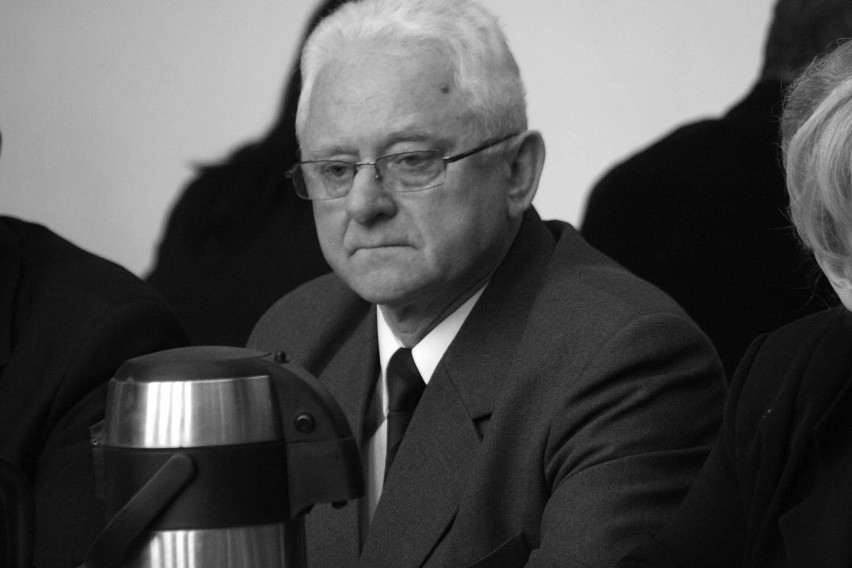 Wiesław Zych podczas sesji rady powiatu