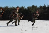 Rekonstruktorzy z olkuskiego koła Światowego Związku Żołnierzy Armii Krajowej przygotowali kalendarz na przyszły rok. ZDJĘCIA