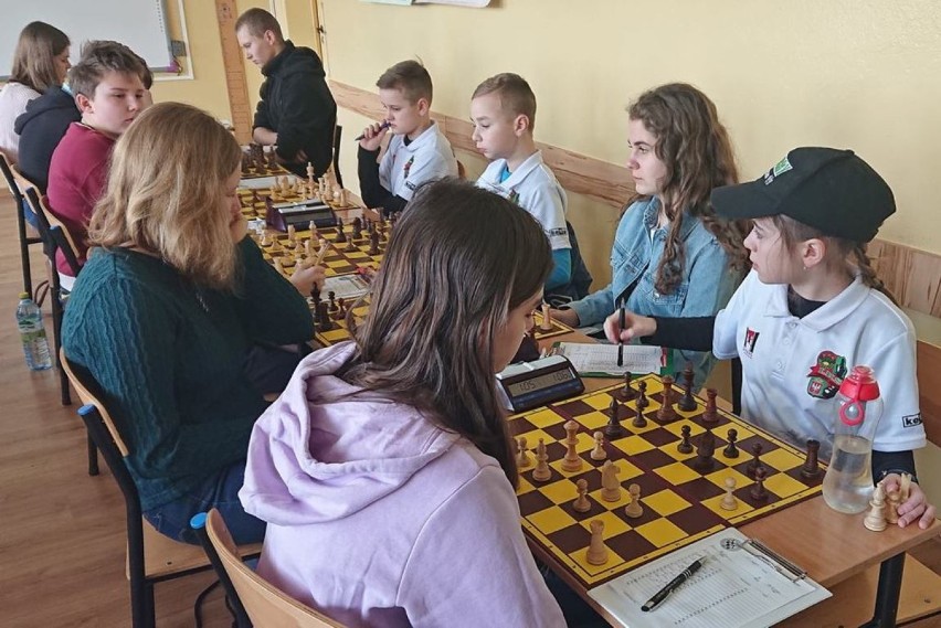 LKS Chrobry Gniezno: sukces młodych szachistów