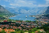 Kotor to prawdziwy klejnot Czarnogóry – w sam raz na wakacje 2024. Sprawdź najlepsze i najciekawsze atrakcje okolicy