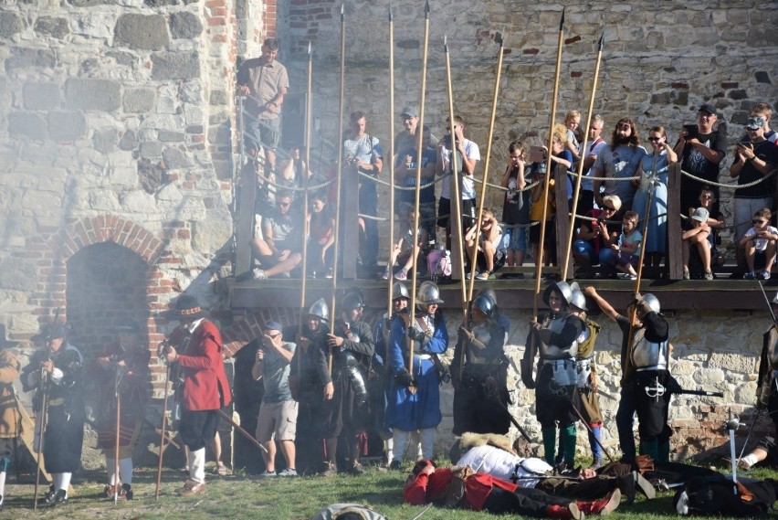 Obrona zamku Tenczyn przed Szwedami - rekonstrukcja bitwy