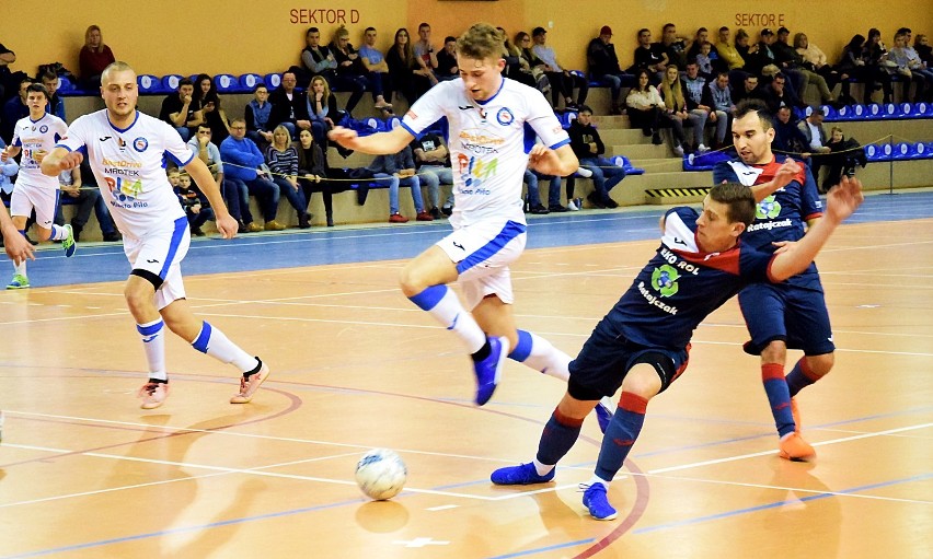 II liga futsalu: BestDrive Futsal Piła do przerwy remisował z Piastem Poniec, ale później zaaplikował rywalom worek bramek! Zobacz zdjęcia