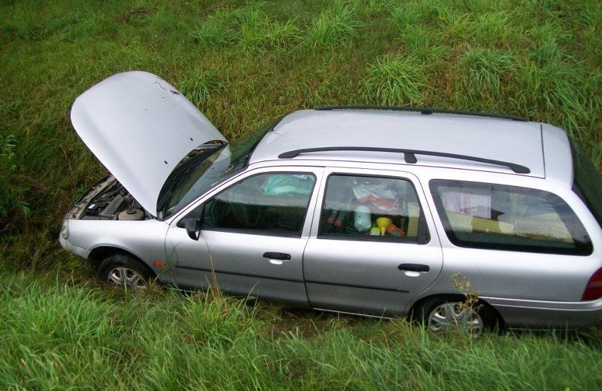 Wypadek w Kotuni. Zderzyły się cztery samochody [ZDJĘCIA]