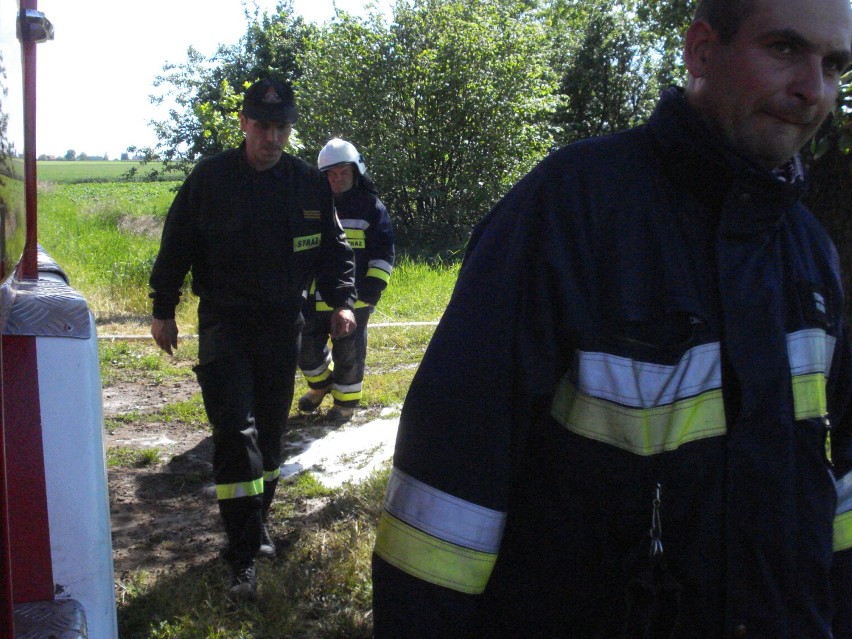 Pożar w gminie Żelazków. Ogień strawił budynek gospodarczy