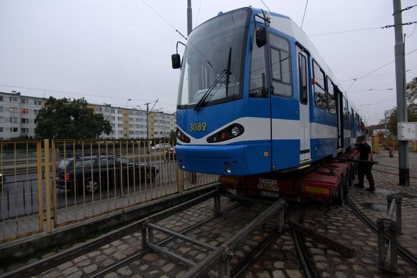 Protram Wrocław odnowił tramwaje z Krakowa [ZDJĘCIA]