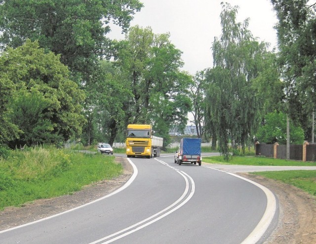 W ramach RPO przebudowano niebezpieczne zakręty w Dębowej Górze