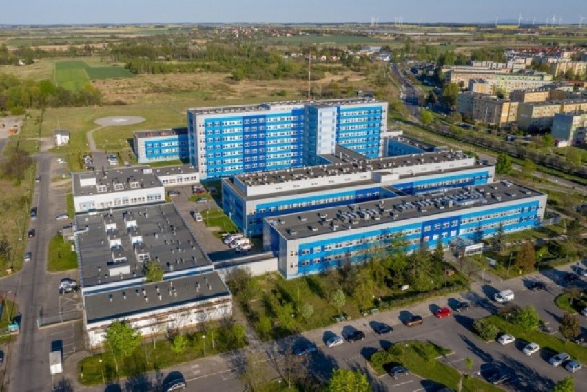 -Wojewódzki Szpital Specjalistyczny w Legnicy - 406 357,19...