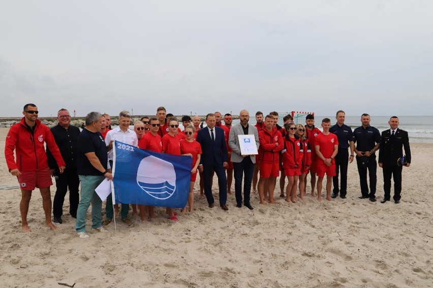 Błękitna flaga dla usteckiej plaży wschodniej [ZDJĘCIA]