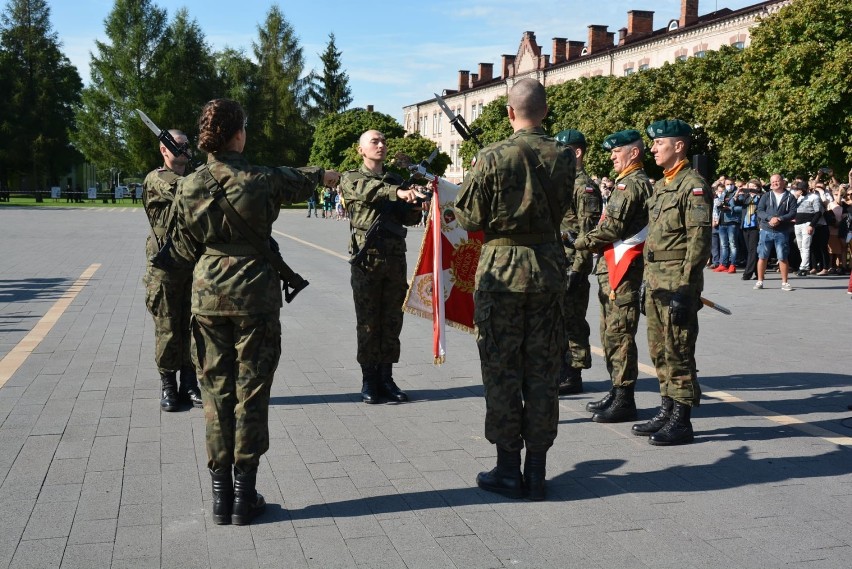 Chełm. Szkolenie  wojskowe  studentów Legii Akademickiej zakończone  przysięgą - zobaczcie zdjęcia