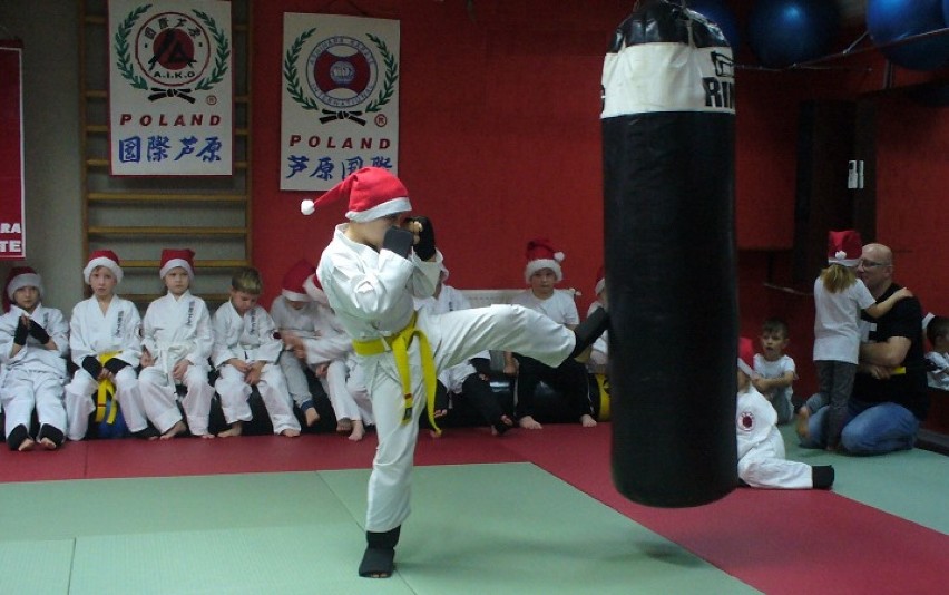 VIII Mikołajkowy Turniej Ashihara Karate w Darłowie [ZDJĘCIA]