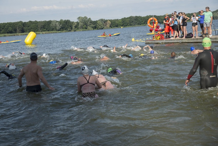 W niedzielę w Nowym Dębcu odbyły się zawody XXVI Zawody Pływackie na Jeziorze Wonieść