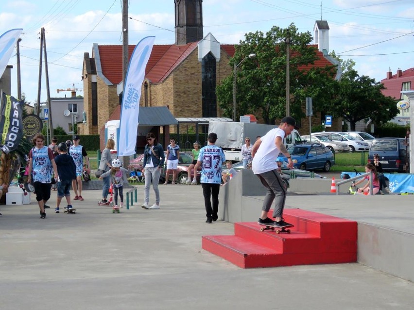 SkateCUP Kołbaskowo. Najlepsi i nowicjusze ćwiczyli sporty skateboardowe [ZDJĘCIA,FILM]