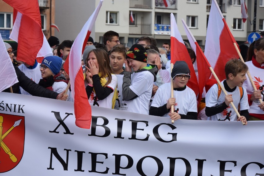 Bieg Niepodległości w Kraśniku. Mieszkańcy uczcili Święto Niepodległości na sportowo. Zobacz zdjęcia!