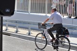  Kościan. Można oficjalnie jeździć rowerem chodnikami w tunelu na ul Młyńskiej