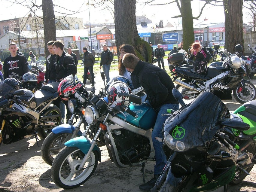 Sezon motocyklowy w Skierniewicach otwarty – setki motocykli...