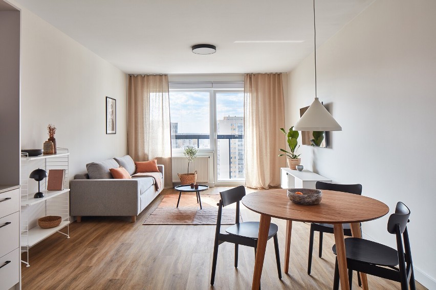 W Warszawie powstało 200 apartamentów na wynajem długoterminowy. Są w pełni wyposażone i z garażem. Ile kosztuje czynsz?
