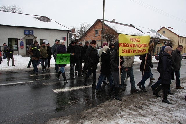 Protestowali w obronie szkół. Teraz walczą o przedszkole