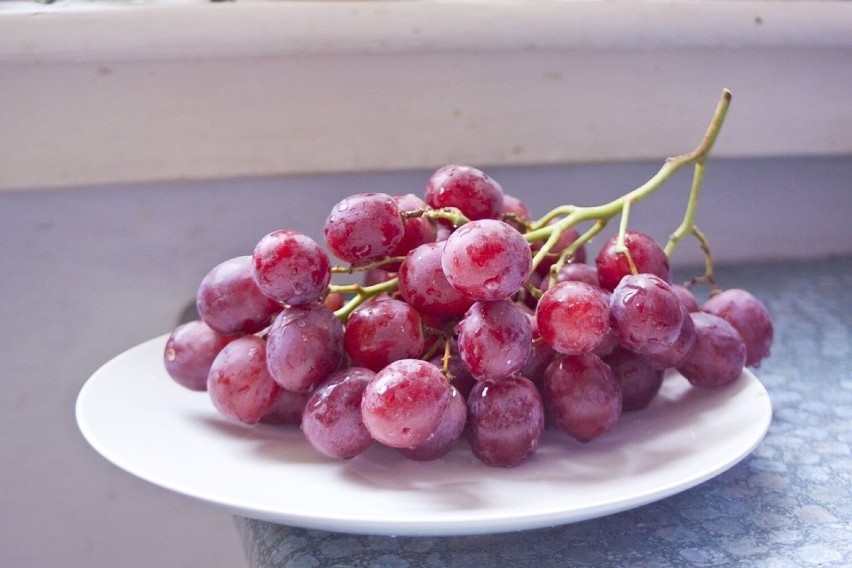 Czerwone winogrona mają działanie przeciwzapalne oraz...