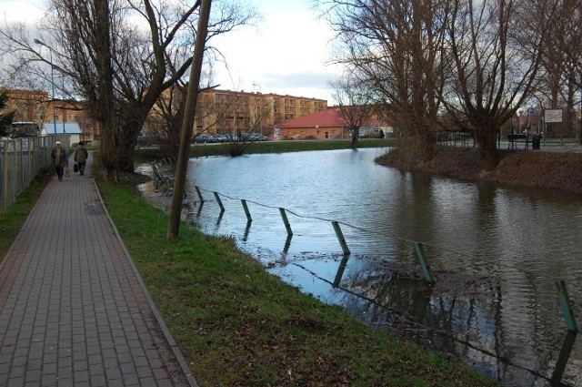 Powiat nowodworski. Na Żuławach ogłoszono stan pogotowia przeciwpowodziowego.
