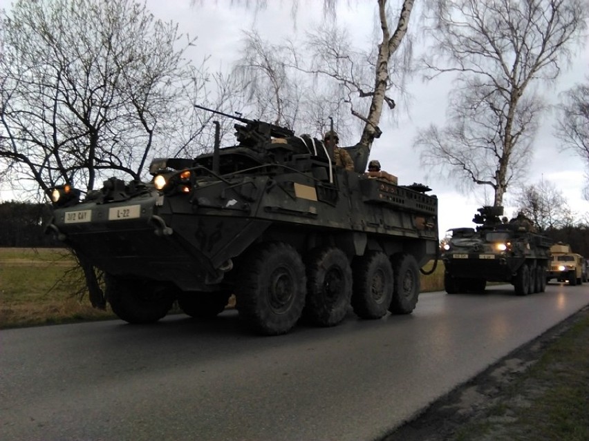 Kraków. Pojazdy armii USA przyjechały do bazy w Rząsce [ZDJĘCIA, WIDEO]