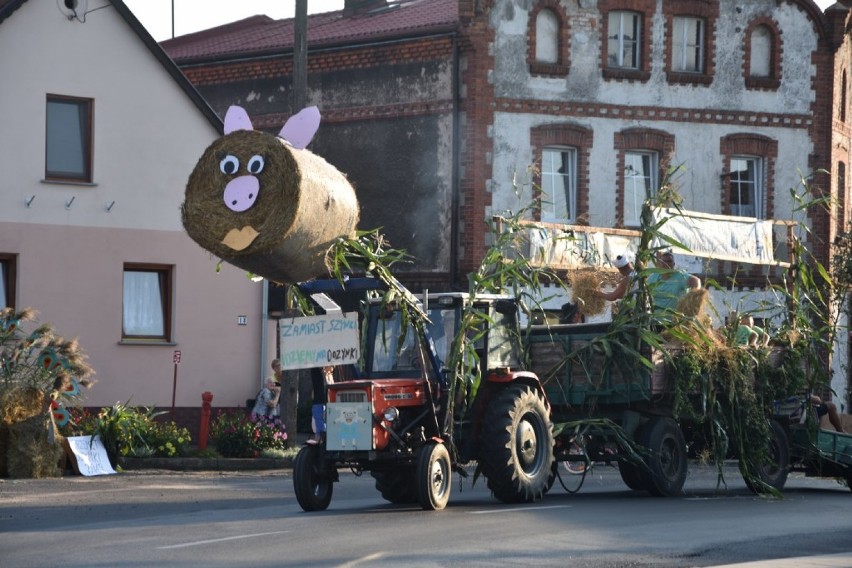 Wspominamy zmotoryzowany korowód dożynkowy 2019 w Przemęcie [ZDJĘCIA]