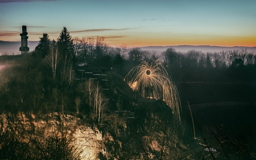 Świetlny pokaz i tyrolka na Kadzielni. Niezwykły plener fotograficzny [WIDEO, ZDJĘCIA]