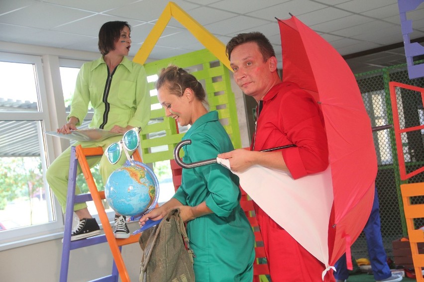 Aktorzy gorzowskiego teatru zagrali dla dzieci w szpitalu [zdjęcia, wideo]