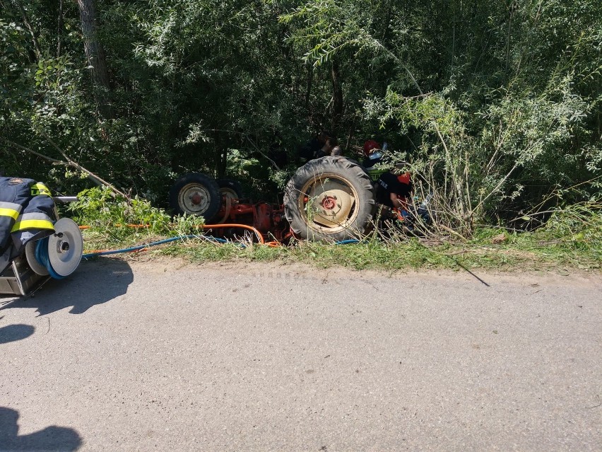 Podhale. Wypadek traktora w Czarnym Dunajcu. Ciągnik przygniótł kierowcę