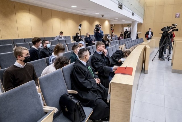 W marcu tego roku Sąd Rejonowy Poznań–Nowe Miasto i Wilda w Poznaniu nieprawomocnie uniewinnił oskarżonych.