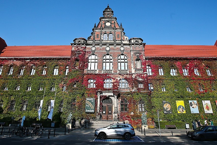 Muzeum Narodowe we Wrocławiu przy placu Powstańców Warszawy