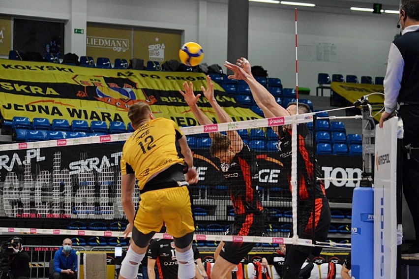 Rzeszowianie lepsi w Bełchatowie. PGE Skra znacznie częściej popełniała błędy [FOTO]