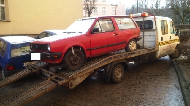 W tym roku  pierwszą dyspozycję na usunięcie  pojazdu VW Polo Straż Miejska wydała 25 lutego. Pojazd stał na miejskim parkingu przy ulicy Kalwaryjskiej.