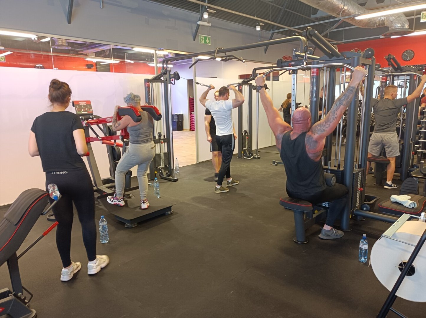 Otwarcie Xtreme Fitness Gyms w Atrium Mosty. Na pierwszych klientów czekały  nagrody i konkursy! [ZDJĘCIA] | Płock Nasze Miasto