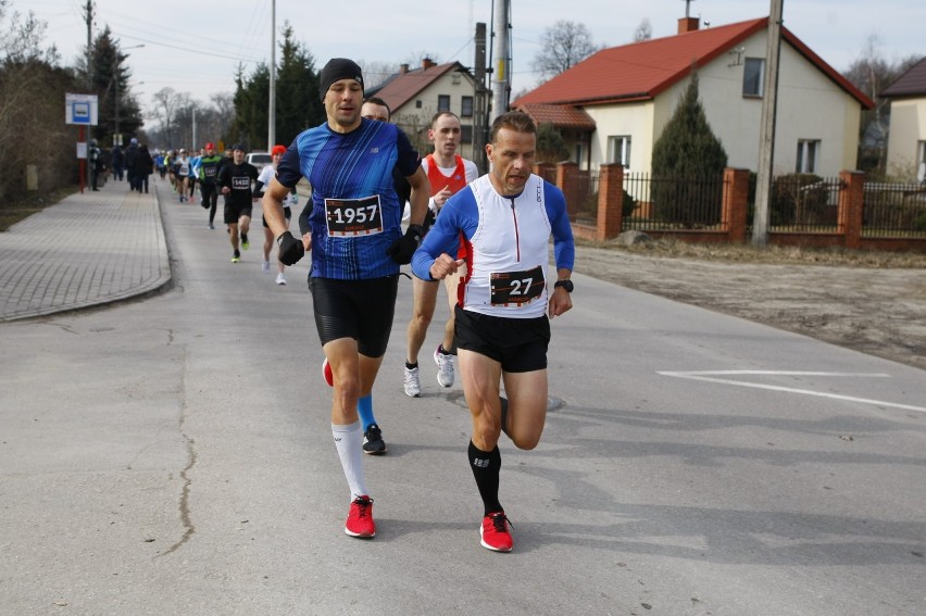 Druga porcja zdjęć: Półmaraton Wiązowski 2019. Zdjęcia z 39....