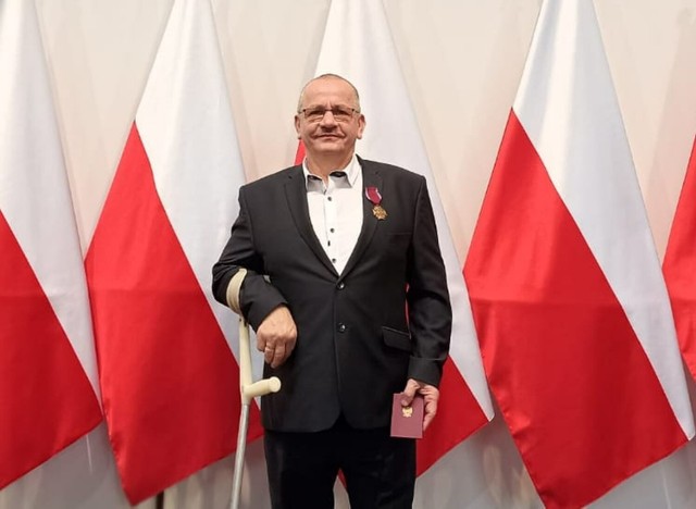 Mirosław Maliszewski odebrał nadany przez Prezydenta Rzeczypospolitej Polskiej Brązowy Krzyż Zasługi, za działalność na rzecz rozwoju i upowszechniania sportu osób niepełnosprawnych oraz za swoje osiągnięcia sportowe