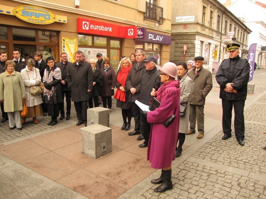 Ławeczka z Romanem Landowskim w Tczewie - można się przysiąść do regionalisty