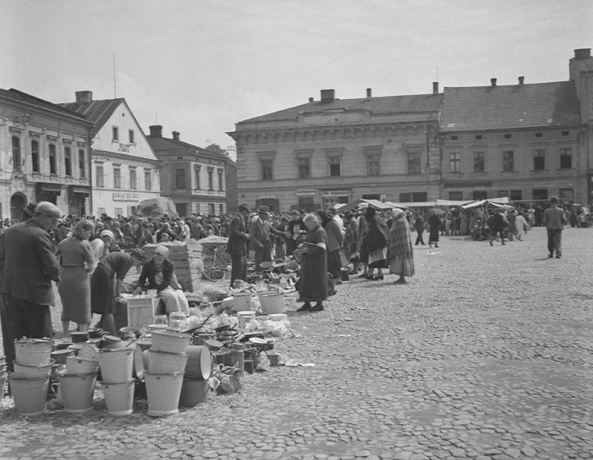 Rynek w Oświęcimiu w czasie niemieckiej okupacji miasta