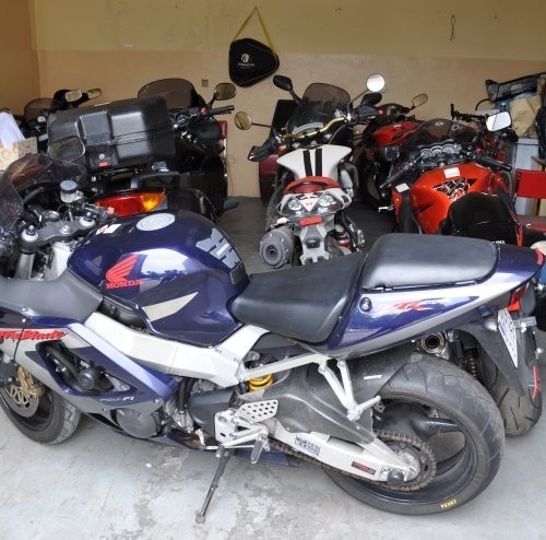 Leszno: Policja ujęła motocyklowych złodziei [ZDJĘCIA]